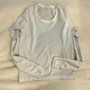 white long sleeve swiftly tech lululemon top size 6 race length